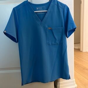 Figs Capri Blue Catarina scrub top